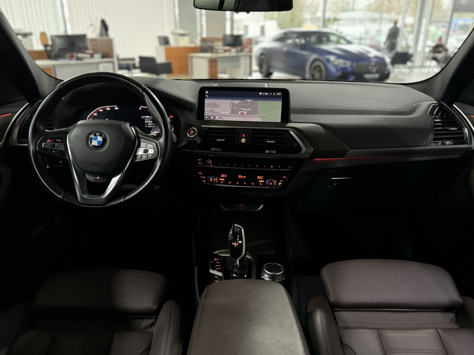 Fahrzeugabbildung BMW X3 xD20d LuxuryLine DAB PDC DisplKey Alarm Sport