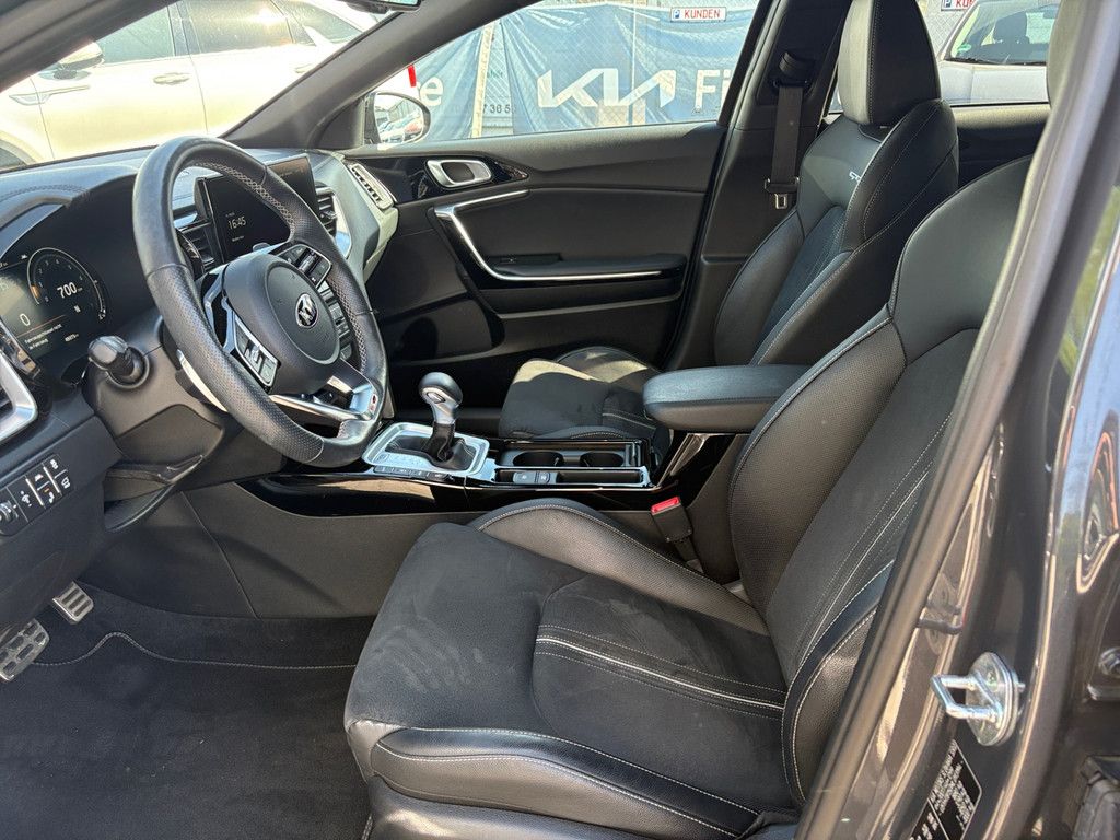 Fahrzeugabbildung Kia Ceed Sportswagon 1.5 T-GDI GT Line
