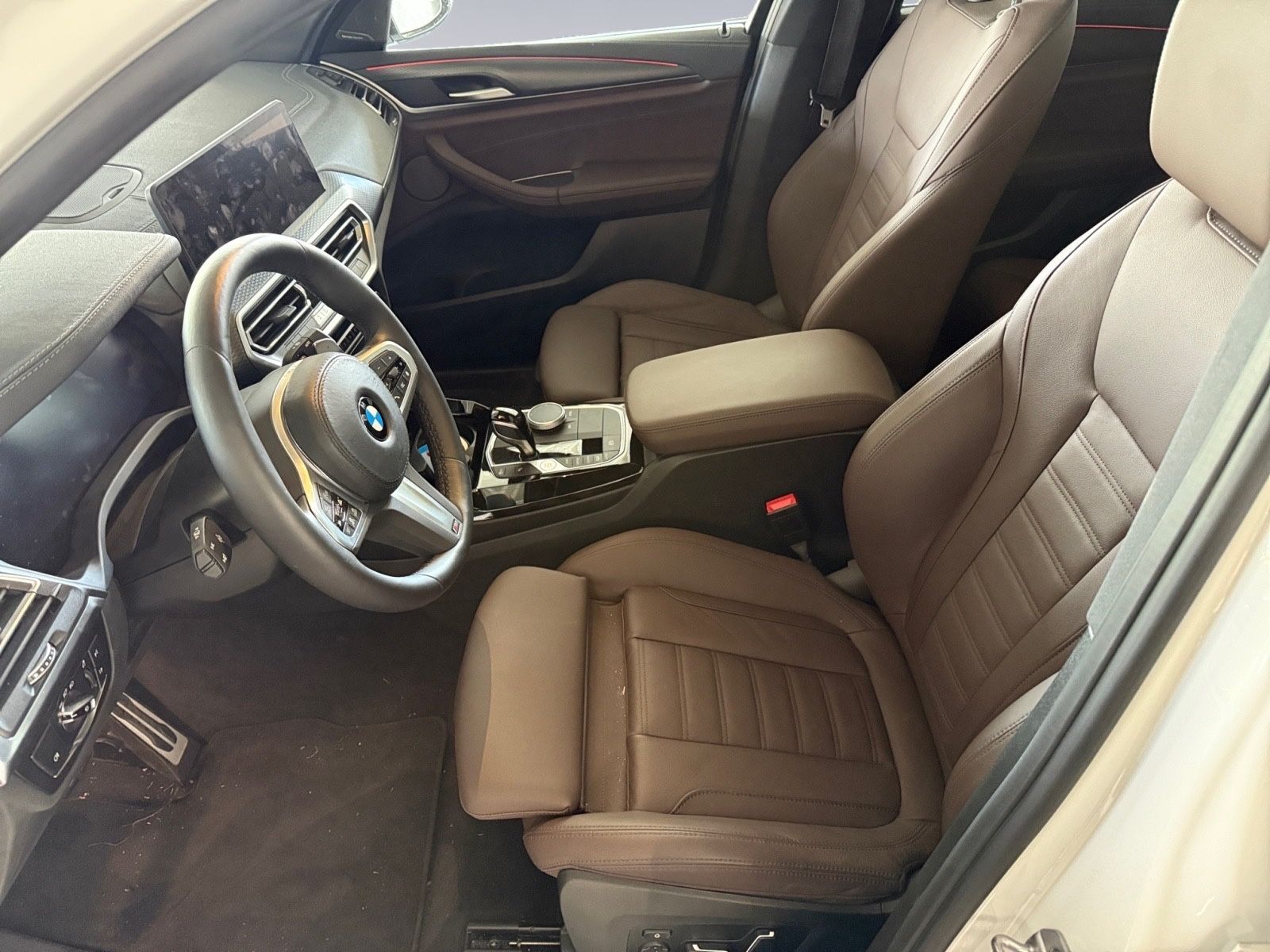 Fahrzeugabbildung BMW X3 xDrive 30d M Sport*AHK*Pano*Laser*H/K*ACC*RFK
