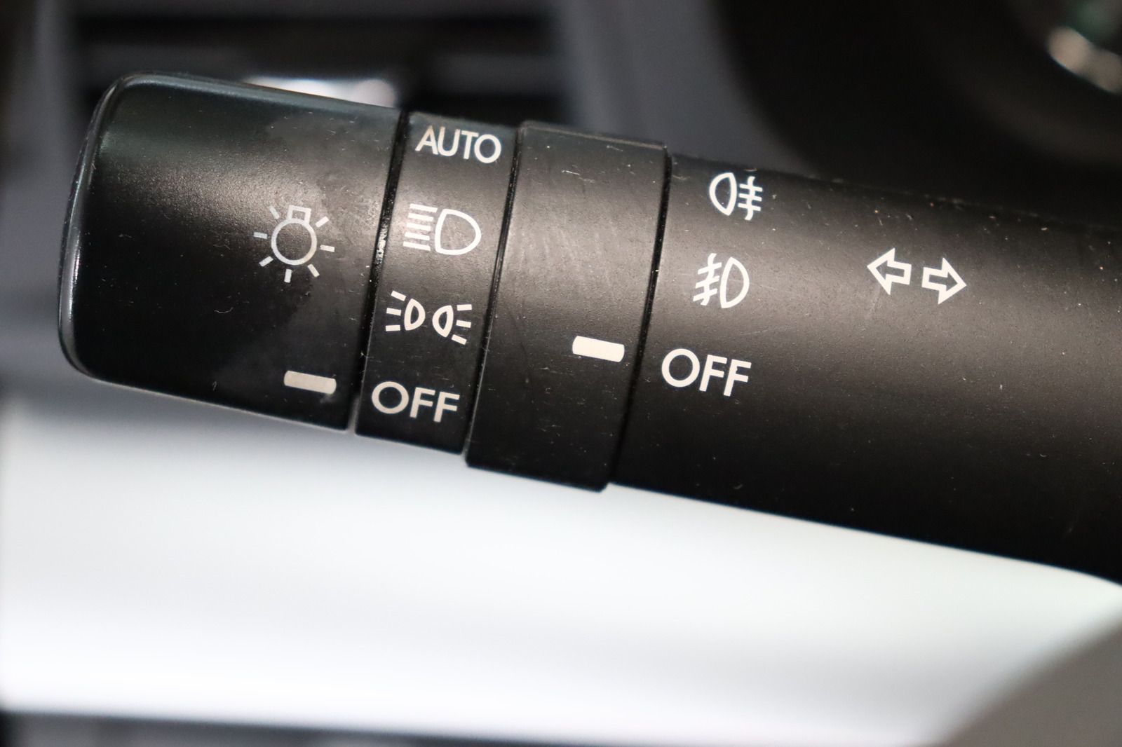 Fahrzeugabbildung Subaru Legacy Kombi 2.0D Outback Comfort Navigation