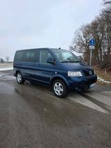 Volkswagen VW Multivan T5 Highline 7 Sitzer - Volkswagen LT aus 2004