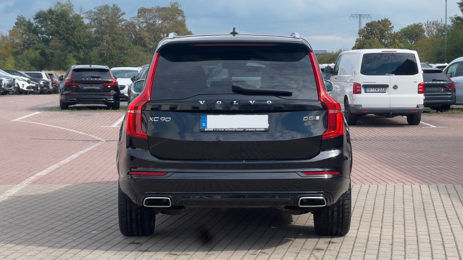 Fahrzeugabbildung Volvo XC90 D5 R-Design*LED*LUFT*CAM*7Sitze