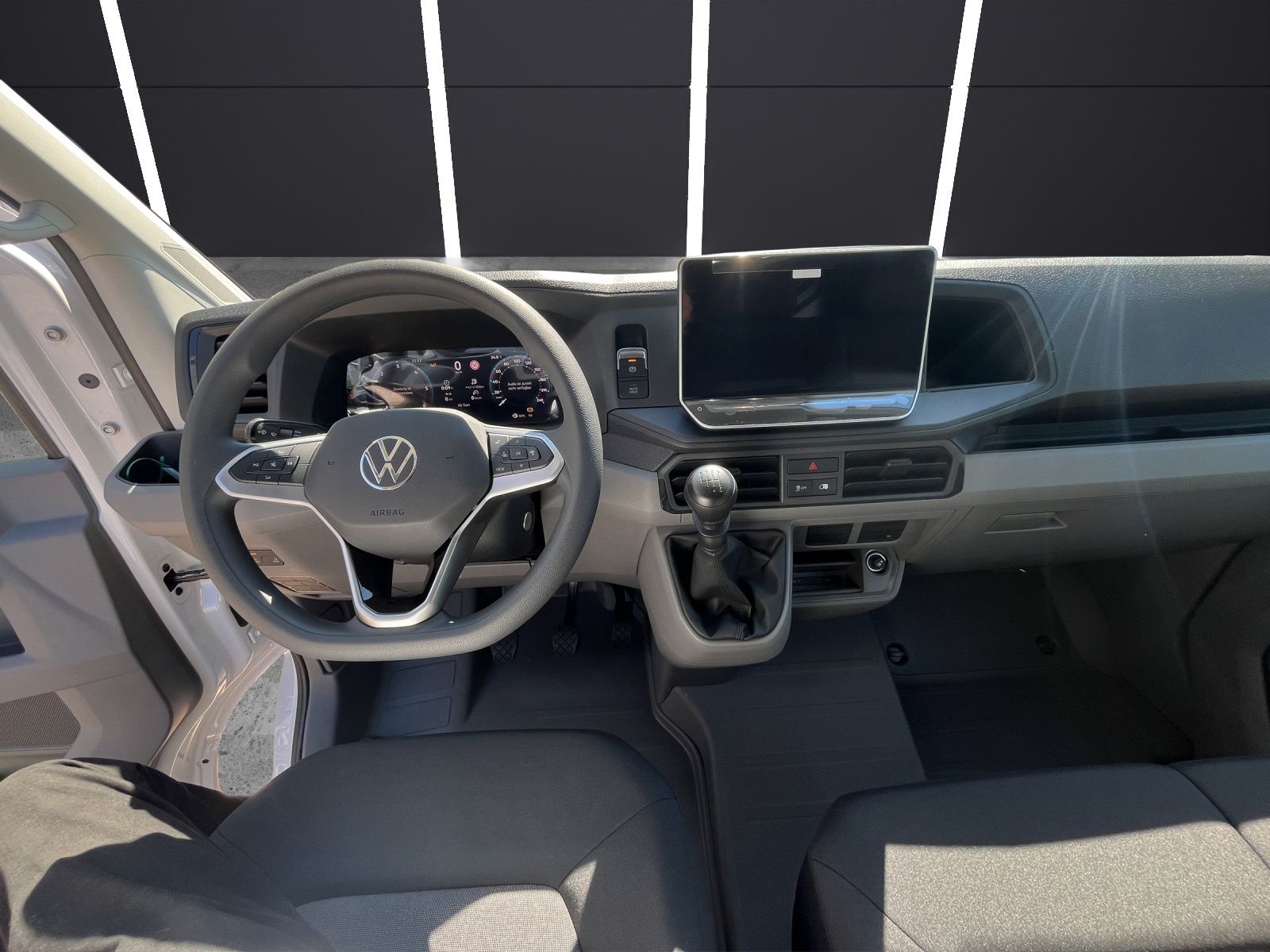 Fahrzeugabbildung Volkswagen Crafter Kasten 35 MR Klima  RFK DAB