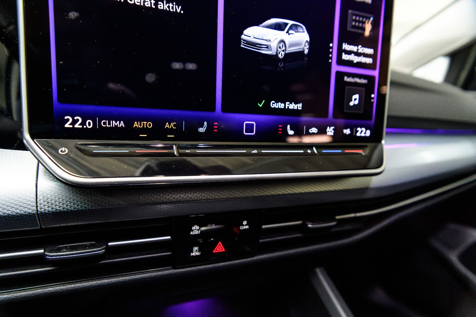 Fahrzeugabbildung Volkswagen Golf VIII Goal 1.5 TSI LED+APP+ACC+PDC+5 J.GAR.