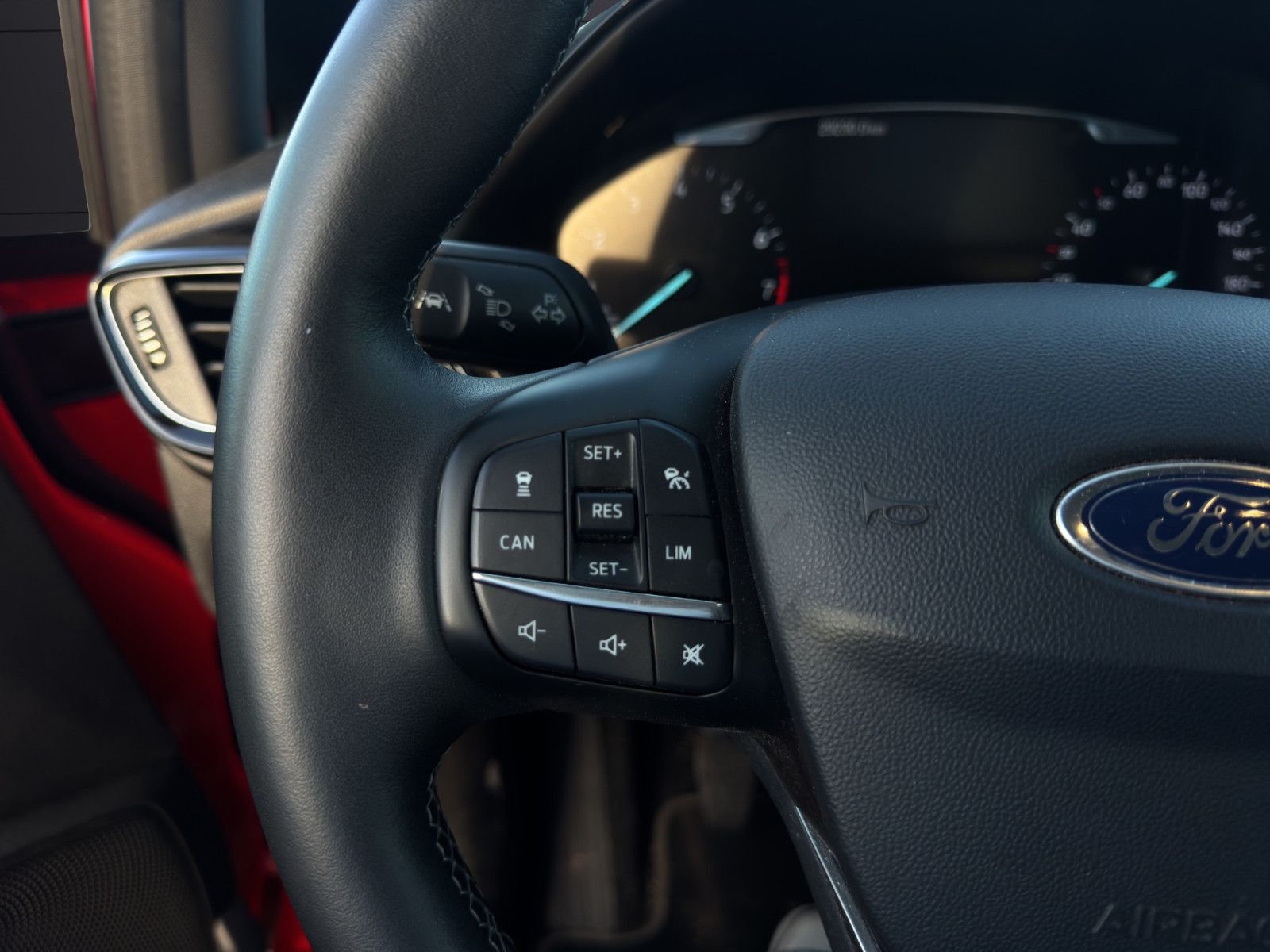 Fahrzeugabbildung Ford Fiesta Titanium/Keyless/ACC/Winterpaket/Export