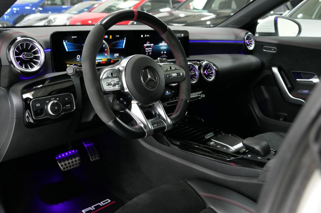 Mercedes-Benz CLA 45 AMG Shooting Brake