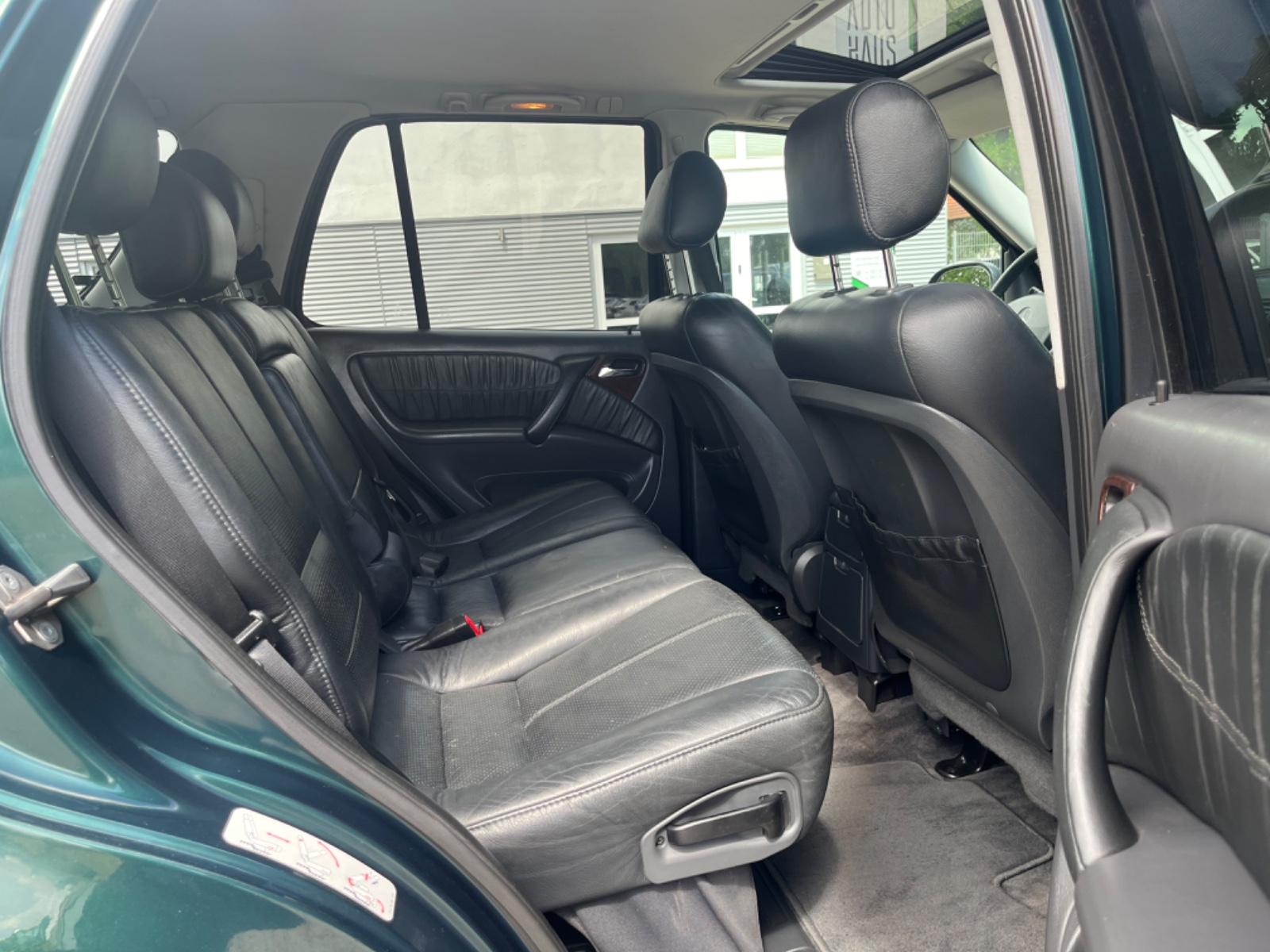 Mercedes-Benz ML 320 3.2 /AHK/KLIMA/SITZH/TEMPO