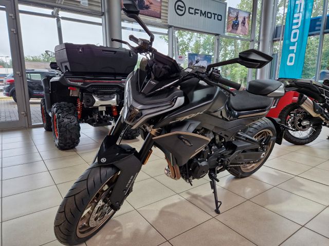 CFMOTO 800 NK Advanced