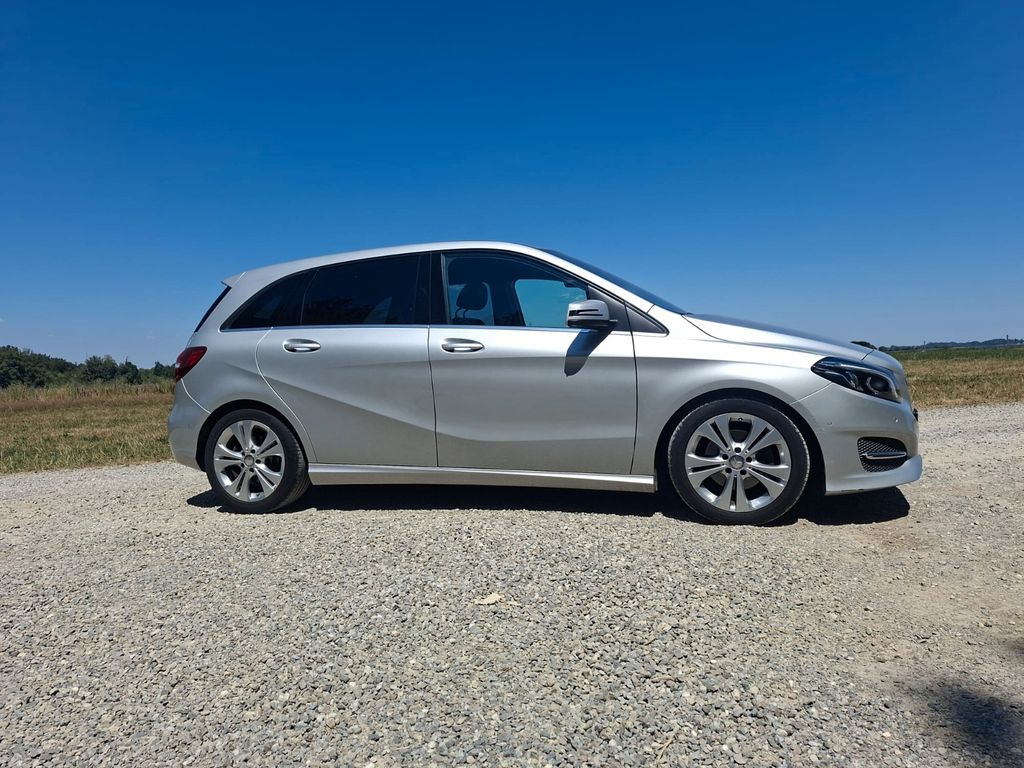 Image of Mercedes-Benz B 200