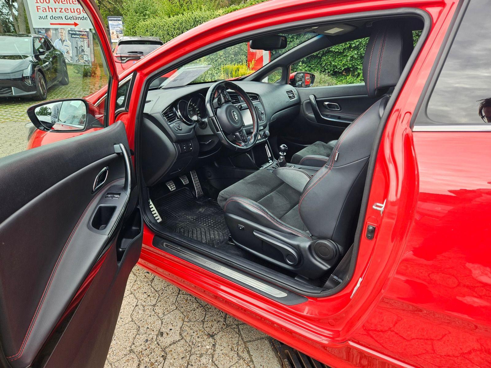Kia pro_cee'd 1.6 T-GDi GT-Track