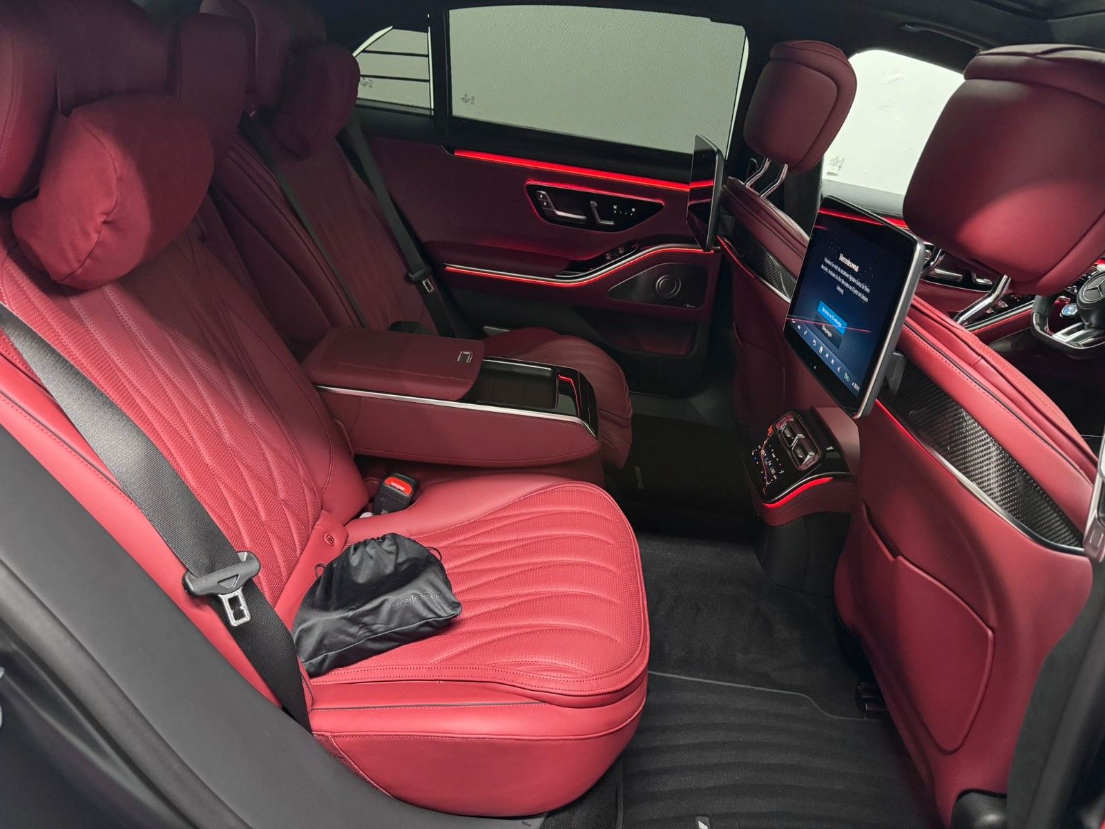 Fahrzeugabbildung Mercedes-Benz S 63 E Performance L  *MANUFAKTUR*