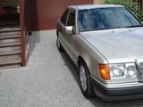 Mercedes-Benz 250D W124 2.Hand H Kennzeichen - Mercedes-Benz 250 aus 1992