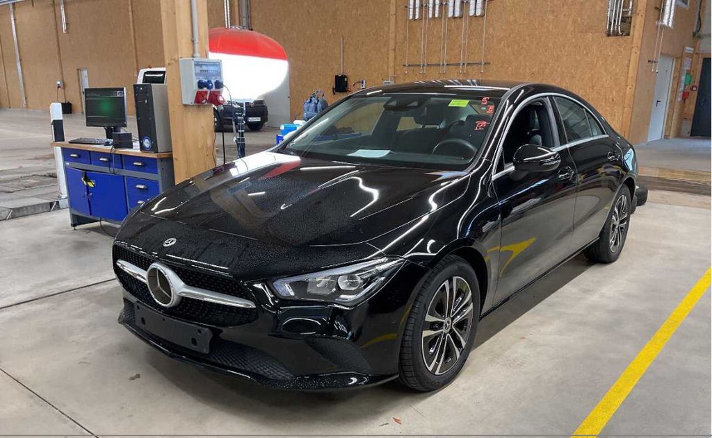 Image of Mercedes-Benz CLA 200