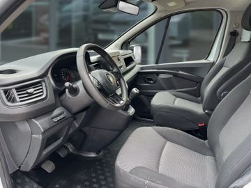Renault Trafic - 11
