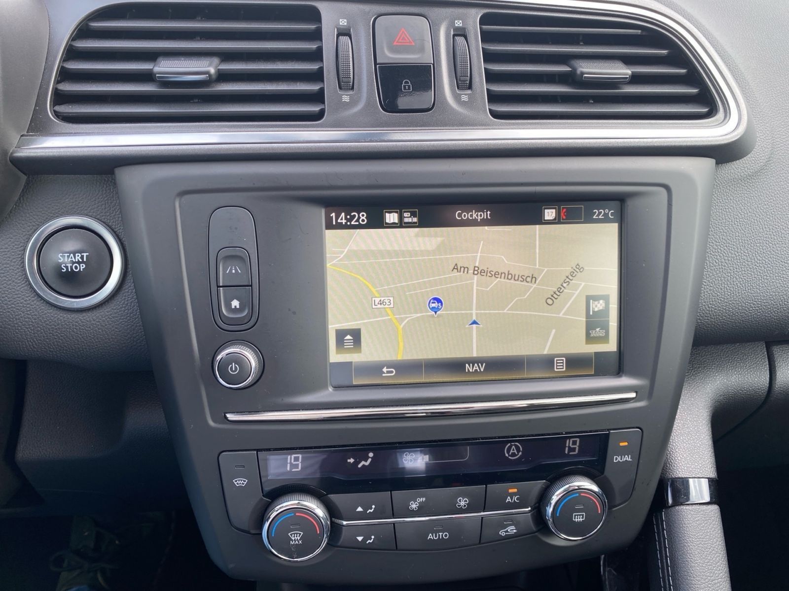 Fahrzeugabbildung Renault Kadjar 1.2 TCe 130 Automatik Limited *NAV*KAMERA