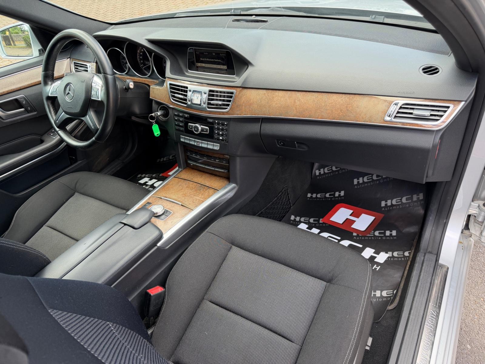 Mercedes-Benz E200 2013 — photo 17