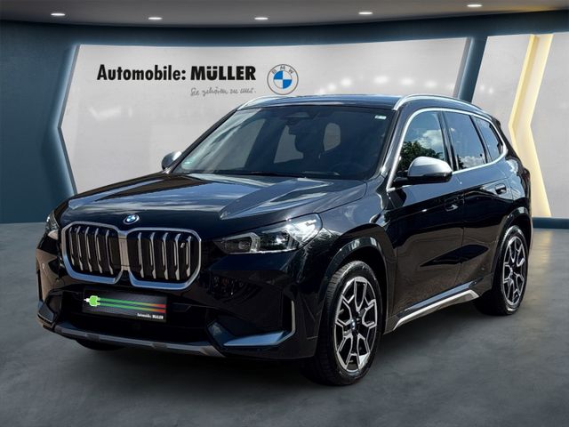 BMW iX1 30 xLine xDrive Park-Assistent HUD AD AHK-kl