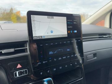 Hyundai STARIA 1.6 T-GDI Signature (225PS) Panodach