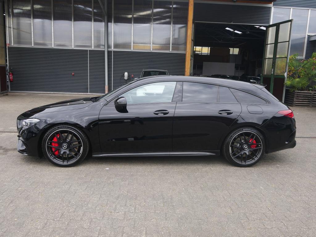 Mercedes-Benz CLA 45 AMG Shooting Brake