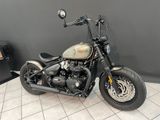 Triumph BONNEVILLE BOBBER BLACK Riemenantrieb & mehr ... - TRIUMPH BONNEVILLE BOBBER BLACK