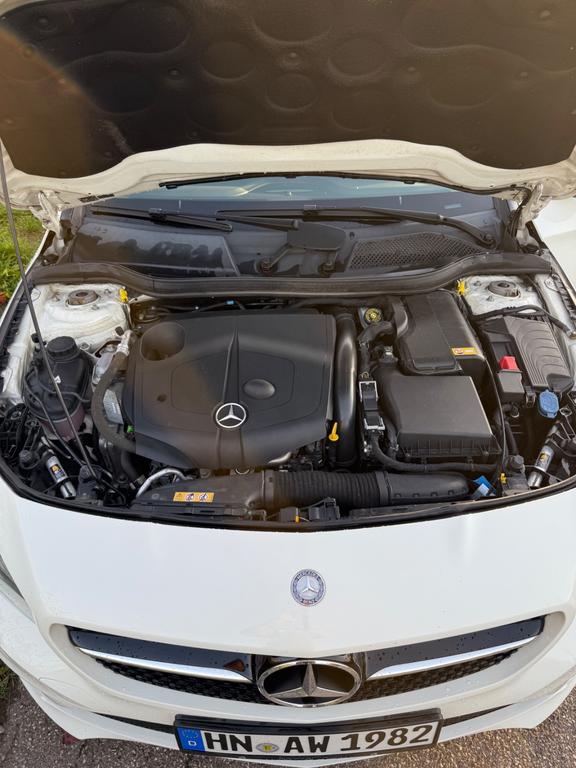 Mercedes-Benz CLA 220 Shooting Brake