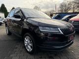 Skoda Karoq Style LED 4xSHZ ACC AHK CarPlay Kamera uvm - Skoda Karoq