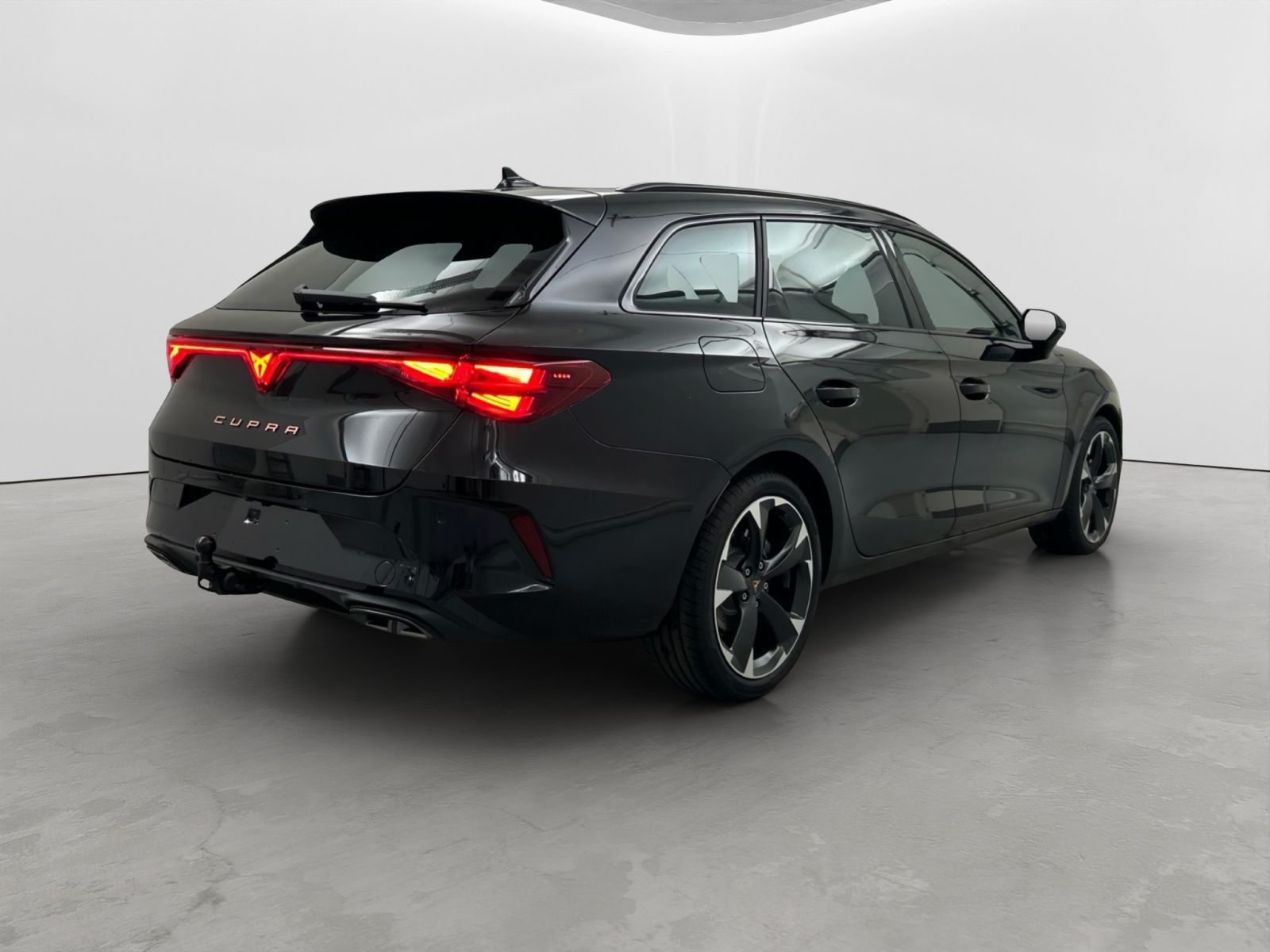 Cupra Leon ST 1.5eTSI DSG 10KM! AHK ACC EDGE foto 3