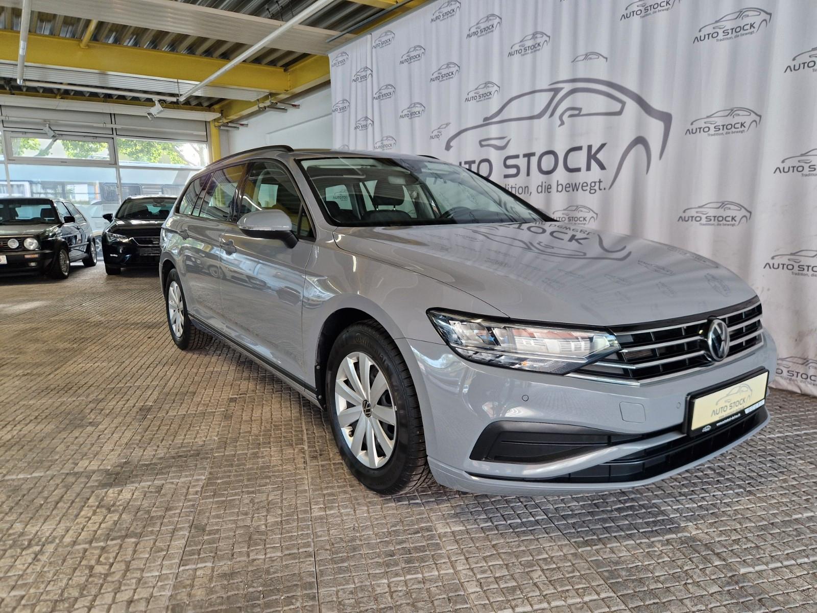 Volkswagen Passat Var. 1.5 TSI DSG CL SH LED PDC Navi
