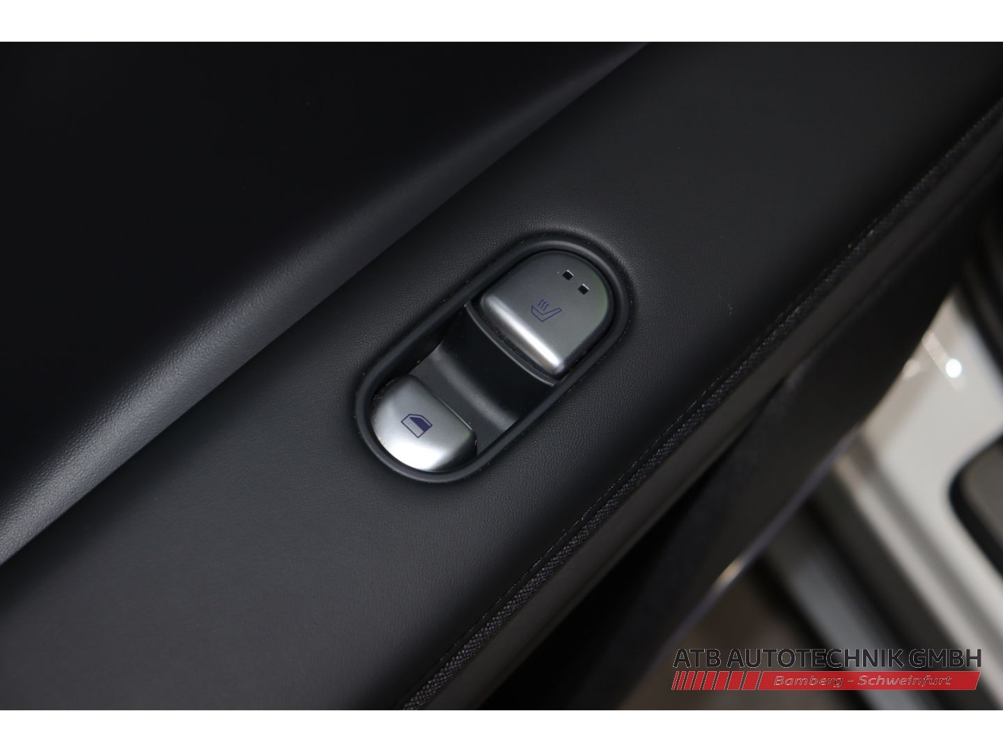 Fahrzeugabbildung Hyundai IONIQ 5 UNIQ 77,4kWh Batt. SOH98,1% 4WD HUD El.