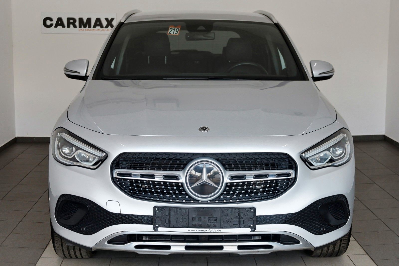 Fahrzeugabbildung Mercedes-Benz GLA 200d Progressive T.Leder,Navi,LED,Park Paket