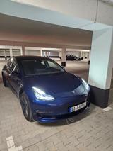 Tesla Model 3 Allradantrieb mit Dualmotor Long Ran... - Tesla Model 3 in Frankfurt (Main)