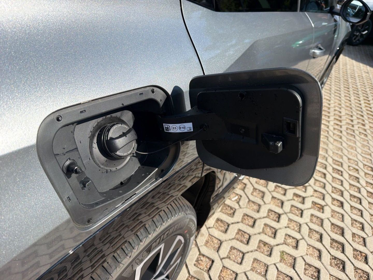 Fahrzeugabbildung Jeep Compass NEW MY26-Summit Plug-In-Hybrid -Voll-Pan