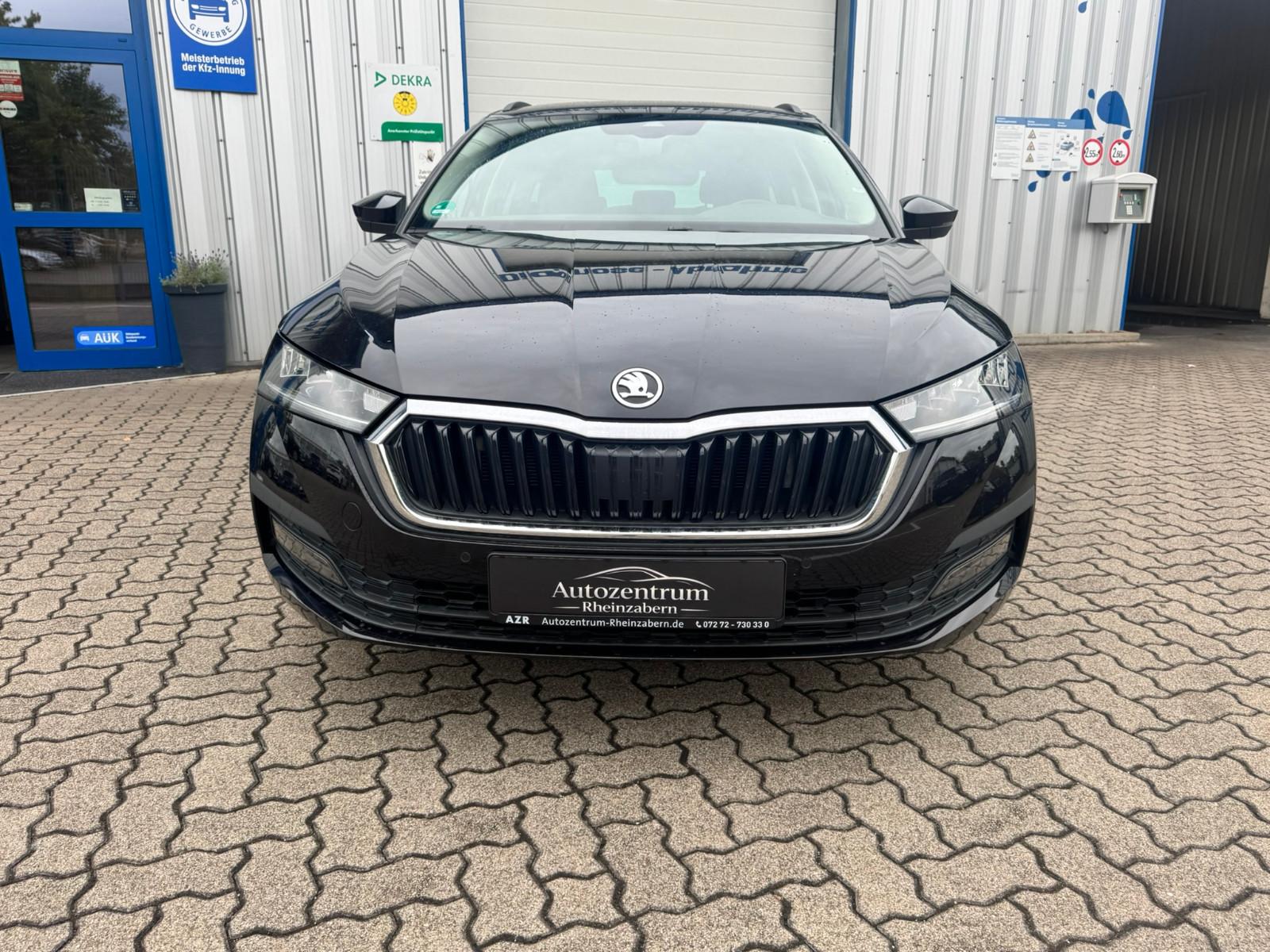 Skoda OCTAVIA | ACC | KAMERA | NAVI | KLIMA | SZH |
