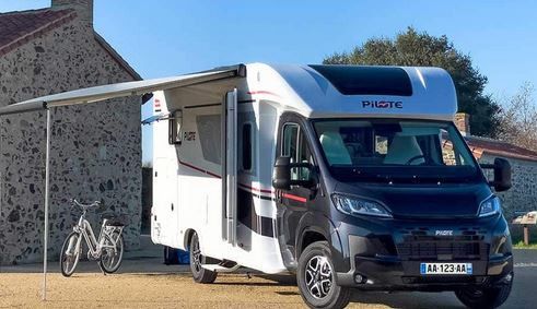 Pilote P 720 FGJ Spring Ed.,Lithium, Wechselr.,Solar