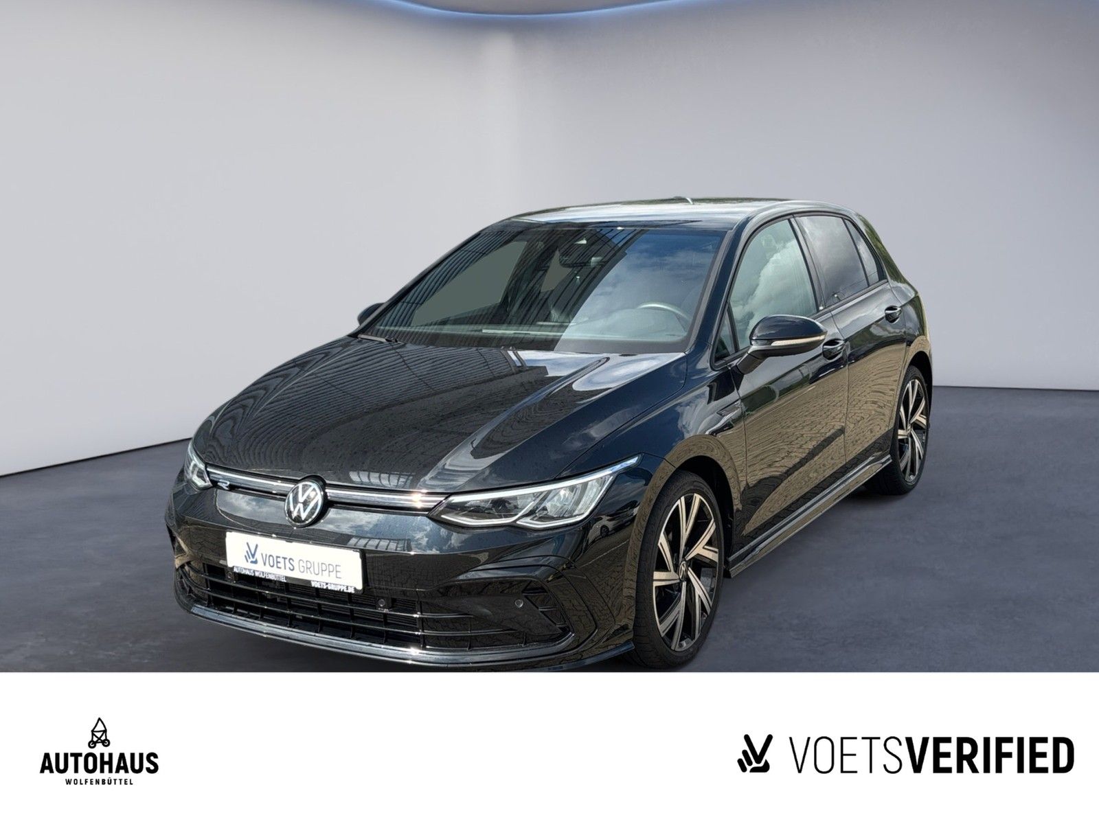 Volkswagen Golf VIII R-Line 1.5 eTSI DSG NAVI+App+SHZ