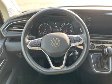 Volkswagen T6.1 Multivan DSG LED Navi AHK Kamera ACC