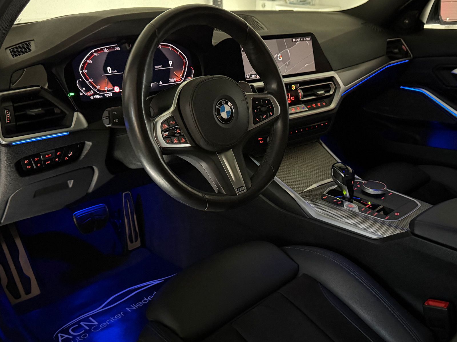 Fahrzeugabbildung BMW 330 i xDrive M SPORT/LASER/H&K/PANO/MEMORY/DE FZ