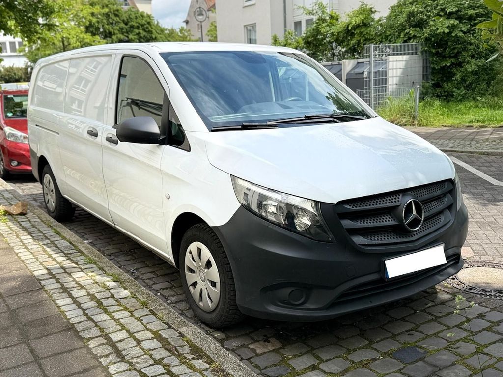 Image of Mercedes-Benz Vito