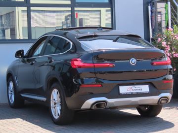 BMW X4 - 11