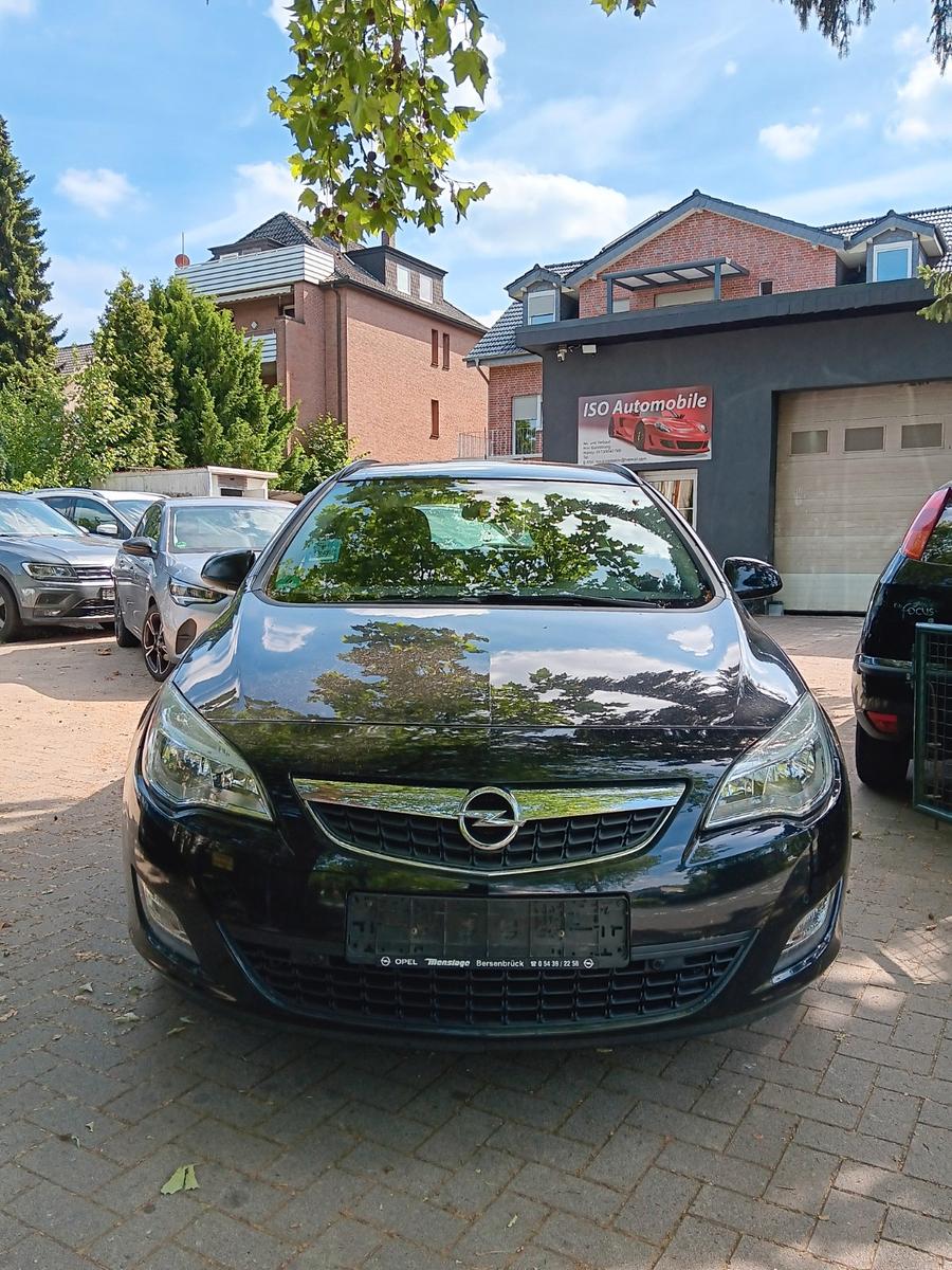 Opel Astra J Sports Tourer Edition