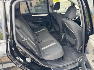 BMW 220 Gran Tourer - 11