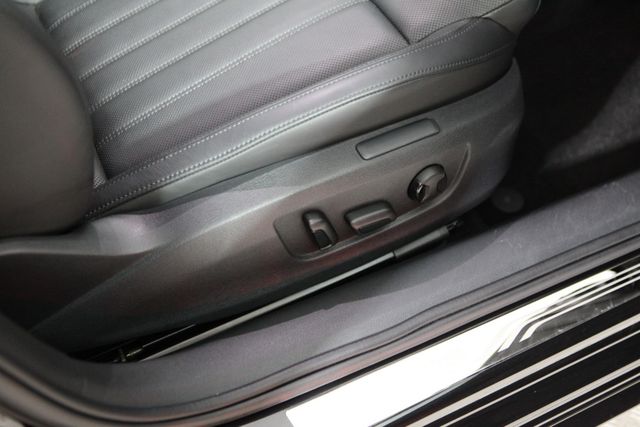 Skoda Superb Combi III 2.0 TDI DSG Style XENON NAVI