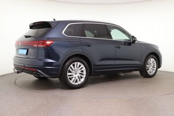 Volkswagen Touareg - 2