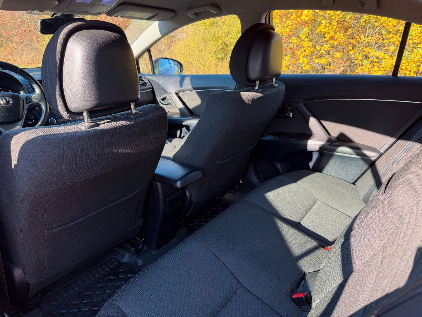 Fahrzeugabbildung Toyota Avensis 2.0 Executive AT *Allwetter*Stzhzg*PDC*