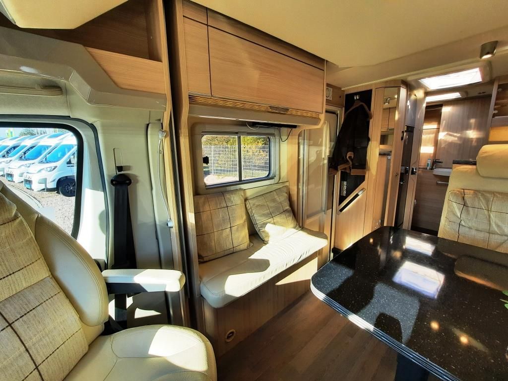 Fahrzeugabbildung Bürstner Ixeo IT 680 G HÄNDLER UND GEWERBE!