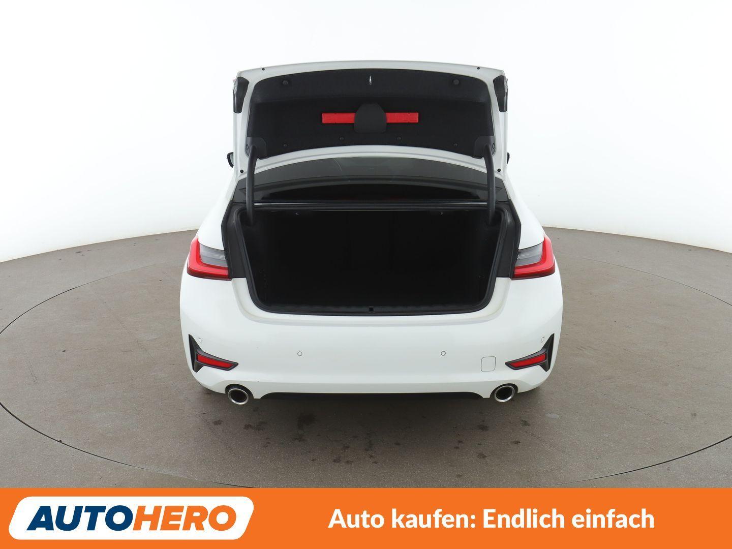 BMW 320i Sport Line Aut.*NAVI*LED*TEMPO*PDC*CAM*