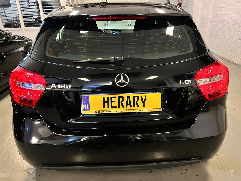 Mercedes-Benz A 180
