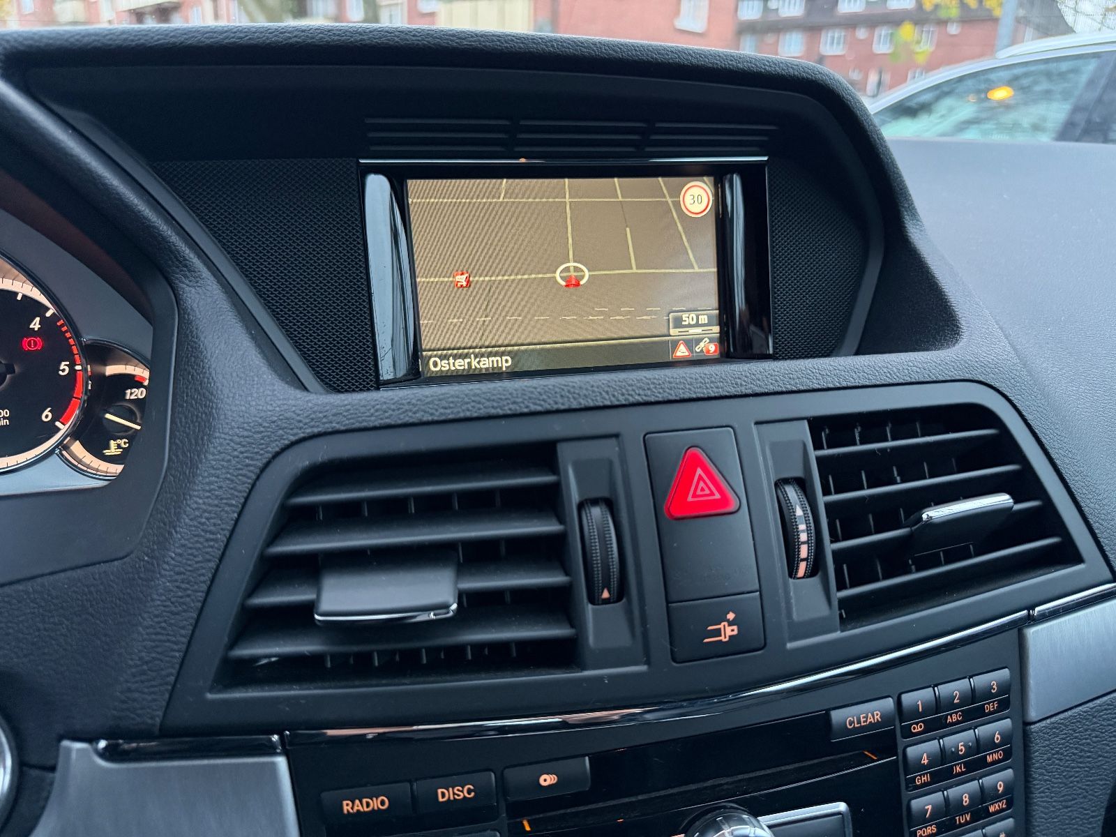 Fahrzeugabbildung Mercedes-Benz E 220 CDI Cabrio AIRSCARF*BIXENON*HARMANKARDON