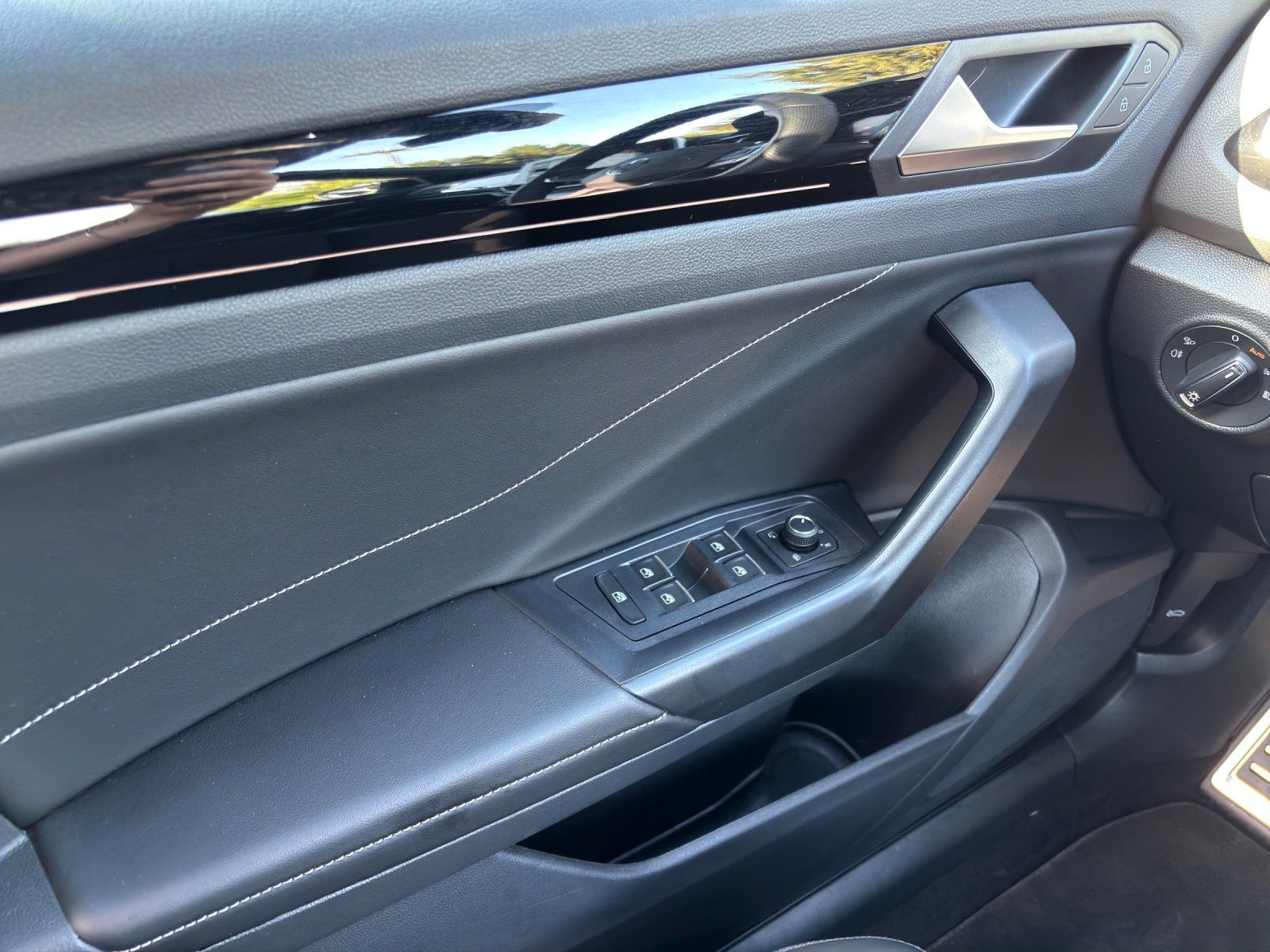 Volkswagen T-Roc - Bild 11