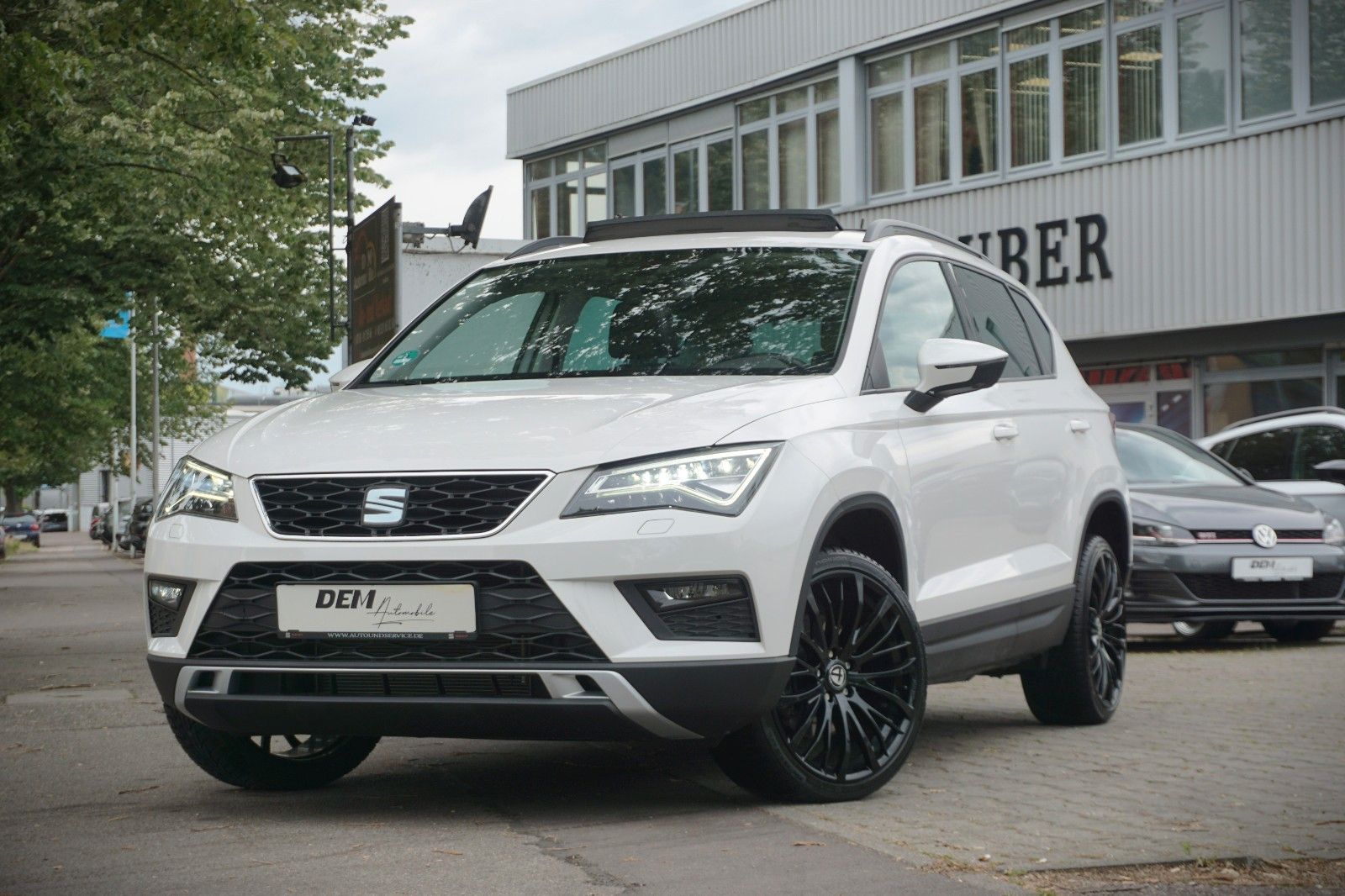 SEAT Ateca Style / Leder / Pano./ LED / R-Kam./ Autom